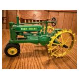 ERTL John Deere 1/16th Mod. A, 1/16th Scale
