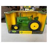 ERTL John Deere G 1/16th Scale, Die Cast Metal