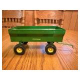 John Deere Metal Wagon 1/16 Scale