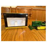 SpecCast Highly Detailed MC Crawler w/Blade 1/16th