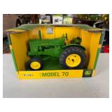 ERTL 1953 John Deere 70 1/16th Scale, Die Cast
