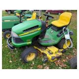 John Deere LA150 Automatic, 54in. The Edge Cutting