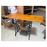 Sewing Machine Stand Table 40wx15.5Dx30T