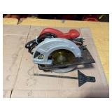 B&D 7 1/4in. Circular Saw
