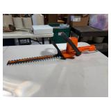 B&D 16in. Hedge Trimmer, 110v