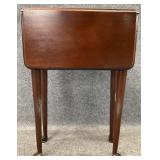 Mahogany Single Drop Accent Table