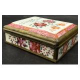 Chinese Porcelain Famille Rose Lidded Box