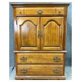 Sumter Maple Gentleman