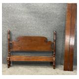 Antique Mahogany Full Size Bed
