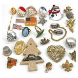 Vintage Brooches, Pins & Costume Rings