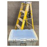 Werner 4ft Ladder & Sterilite Footlocker