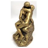 " The Kiss " Replica Statue