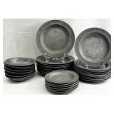 42pc Wilton Armetale Gates House Dinnerware
