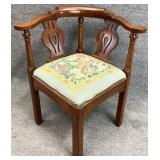 Craftique Mahogany Corner Chair