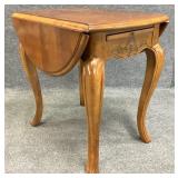 Dropleaf End Table / Side Table