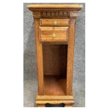 Petite Oak Stand