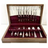 International Silver Stratford Plate Sectional