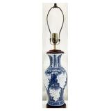 Chinoiserie Blue & White Porcelain Lamp