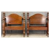 Pair Craftique Twin Cannonball Beds