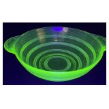 Uranium Glass Anchor Hocking Banded Rings Bowl