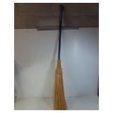 Balai De Paille 48"