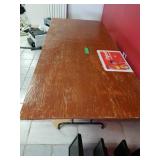 Grande table pliante en bois