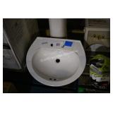22.5ï¿½ pedestal sink