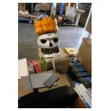 skull w crown foam head