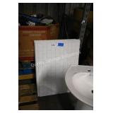 9-34ï¿½ x 26ï¿½ shower wall