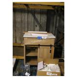 30ï¿½ vanity w top (broken leg)
