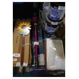 dyson v7 cordless vac -works-no charger