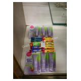 18 lip balm/chapstick (display)