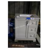 30ï¿½ vanity w top (corner damage to vanity top)