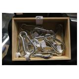 10ct 5/8 spring hooks (display)
