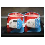 2 carbon monoxide alarms (display)
