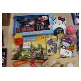 11ct  asst toys/hello kitty/squishmallow/power