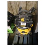 dewalt wet/dry vac