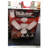 tri burst 360 shop light (display)