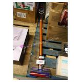 dyson v8 cordless vac- works no charger