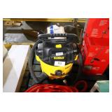 dewalt wet/dry vac