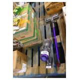 dyson v11 cordless vac -works-no charger