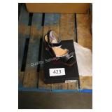 sz 9.5 womes dress shoes