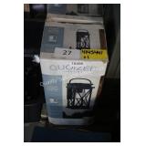 2 quoizel outdoor lighting