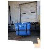 roll a round container (outside)