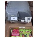 cat accessories & litter box