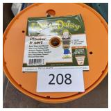 lot of planter inserts