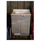 24ï¿½ vanity w top