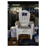 3 big easy plastic chairs (damaged arm)