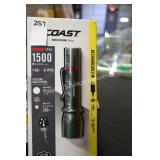 coast 1500 lumens flashlight (display)