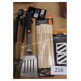 grill spatula/tongs/skewers/table cloth clamps